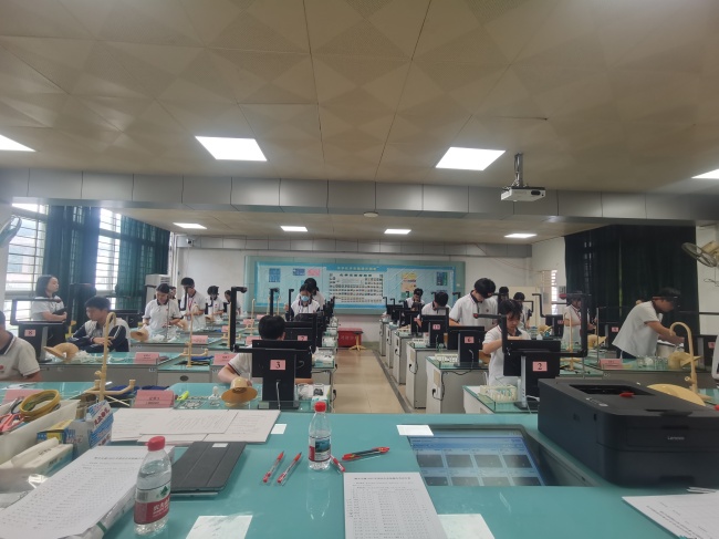 新科教學(xué)設(shè)備 | 中考理化生實(shí)驗(yàn)操作考試標(biāo)準(zhǔn)化考場建設(shè)方案