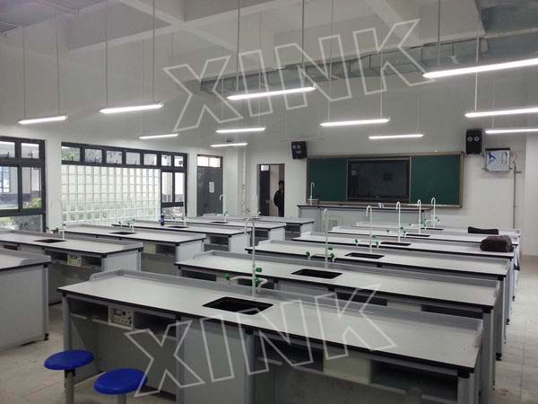 <a href='http://m.huajiawangjun.com/chanpin/53-1.html' target='1' style='font-size:18px; font-weight:bold; color:#000000;'>科學(xué)實(shí)驗(yàn)室</a>