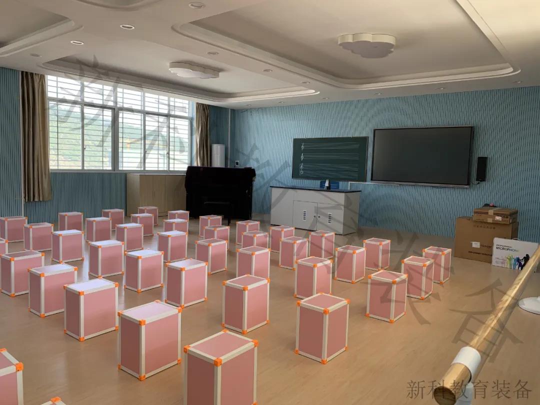 <a href='http://m.huajiawangjun.com/chanpin/58-1.html' target='1' style='font-size:18px; font-weight:bold; color:#000000;'>音樂室</a>2