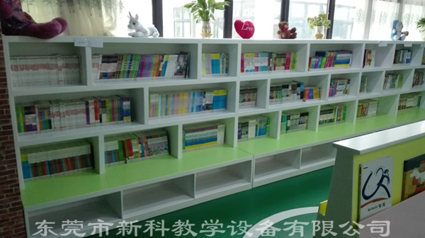 <a href='http://m.huajiawangjun.com/chanpin/110-1.html' target='1' style='font-size:18px; font-weight:bold; color:#000000;'>圖書閱覽室</a>4