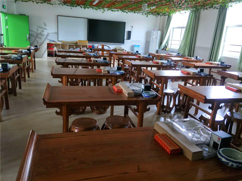 創意<a href='http://m.huajiawangjun.com/chanpin/57-1.html' target='1' style='font-size:18px; font-weight:bold; color:#000000;'>書法功能室</a>