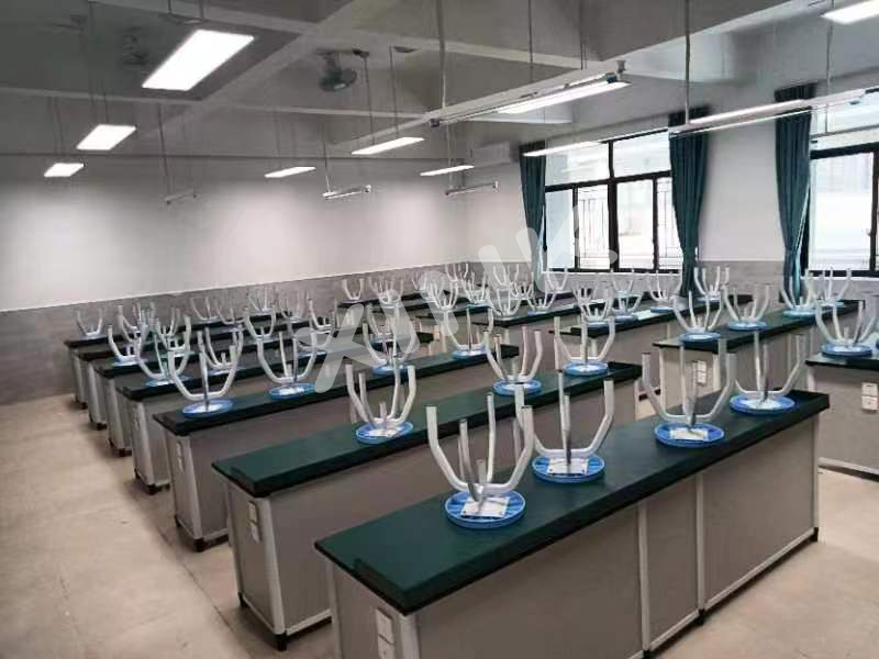 <a href='http://m.huajiawangjun.com/' target='1' style='font-size:14px; font-weight:bold; color:#0080ff;'>物理實驗室</a>