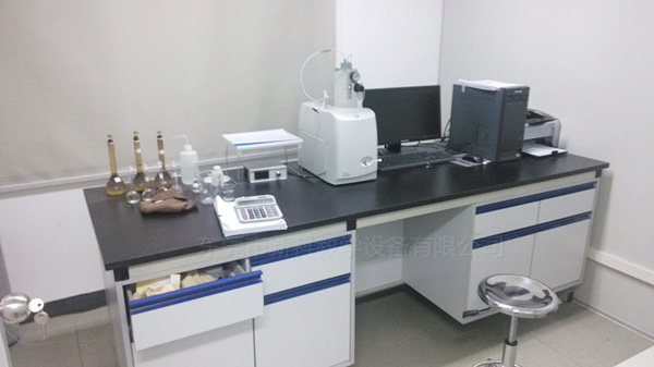 <a href='http://m.huajiawangjun.com/products/64-1.html' target='1' style='font-size:18px; font-weight:bold; color:#000000;'>實驗室邊臺</a>案例