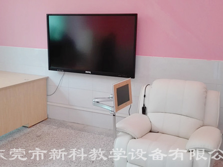 <a href='http://m.huajiawangjun.com' target='1' style='font-size:14px; font-weight:bold; color:#0080ff;'>心理咨詢室</a>布置